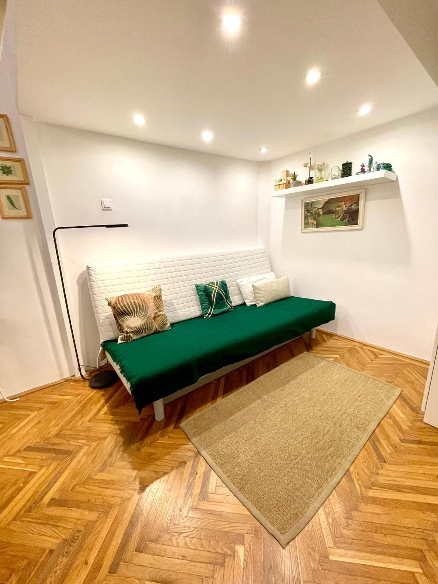 Green Pearl Apartment At St Stephen' S Basilica Budapest Exterior photo