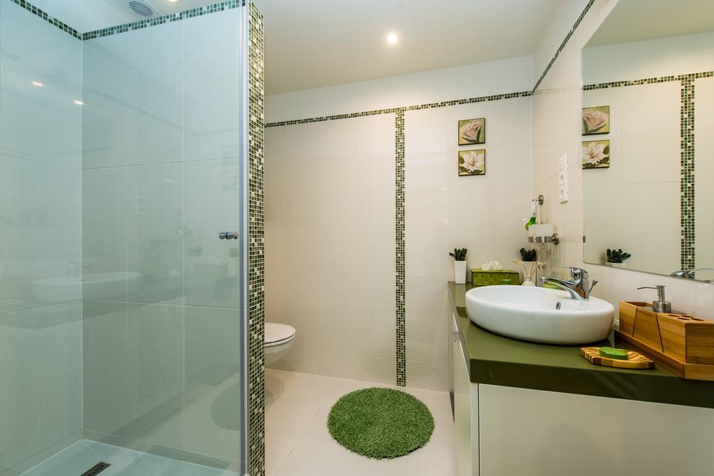 Green Pearl Apartment At St Stephen' S Basilica Budapest Exterior photo