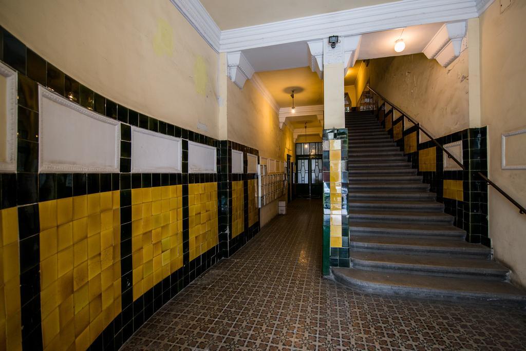 Green Pearl Apartment At St Stephen' S Basilica Budapest Exterior photo